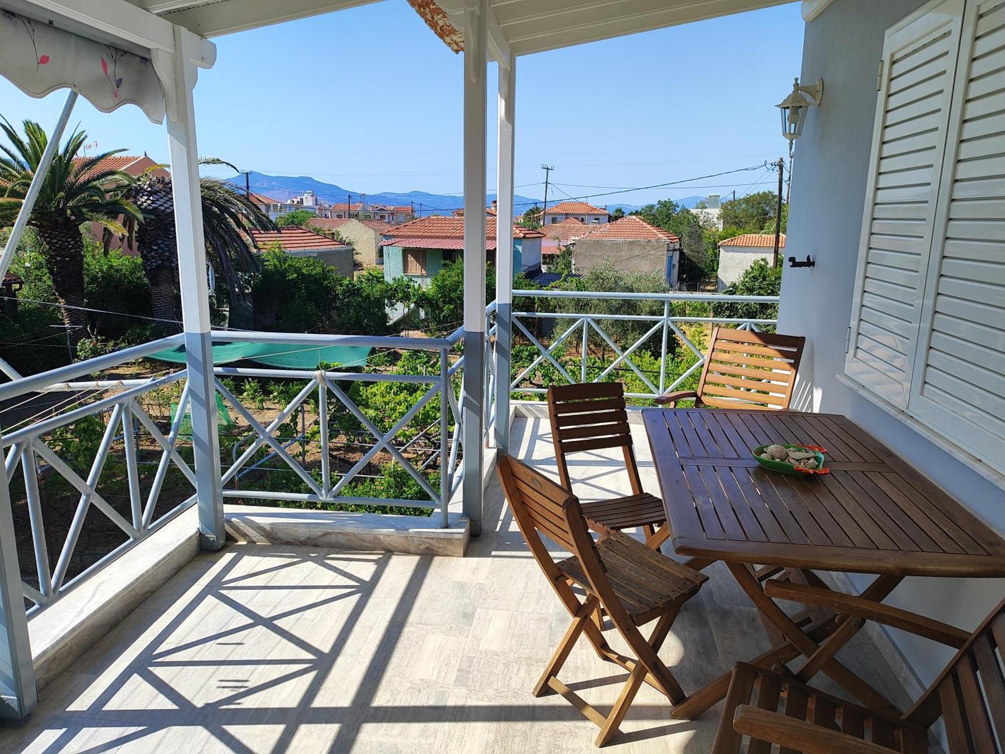 House With Sea View In Skala Polichnitos *